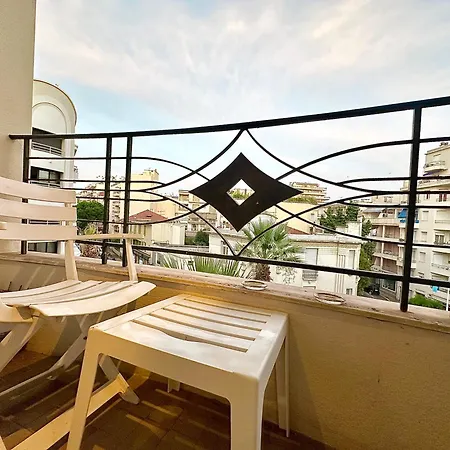 3 Pieces 100m2 Balcon Centre Juan 2 Pas Des Plages * 앙티브