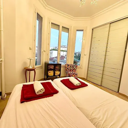 아파트 3 Pieces 100m2 Balcon Centre Juan 2 Pas Des Plages *